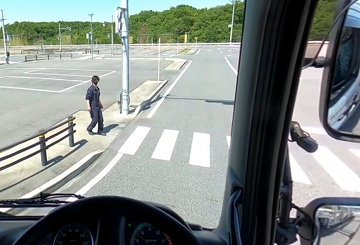 トラック、トレーラー、VR、交差点、右折